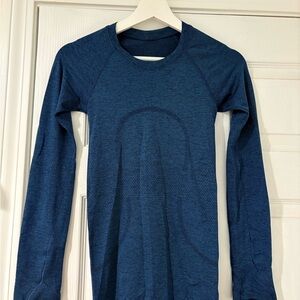 lululemon athletica Blue Long Sleeve Top
